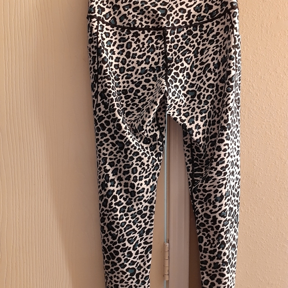Fety High Waisted Leggings-Medium - Picture 4 of 5